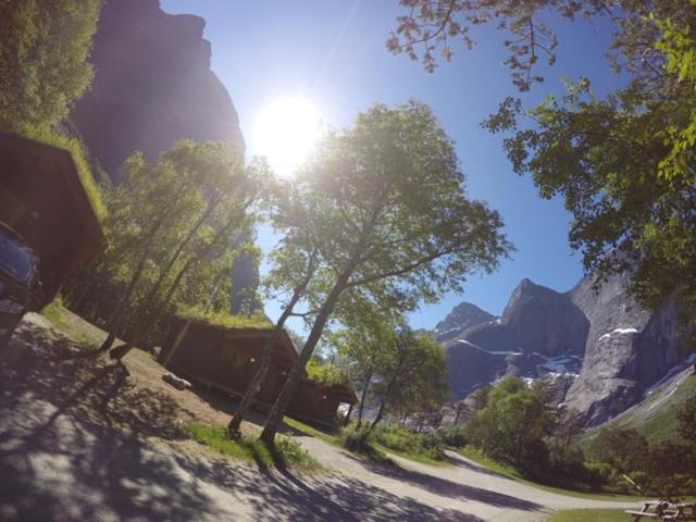 Trollveggen Camping Åndalsnes Buitenkant foto